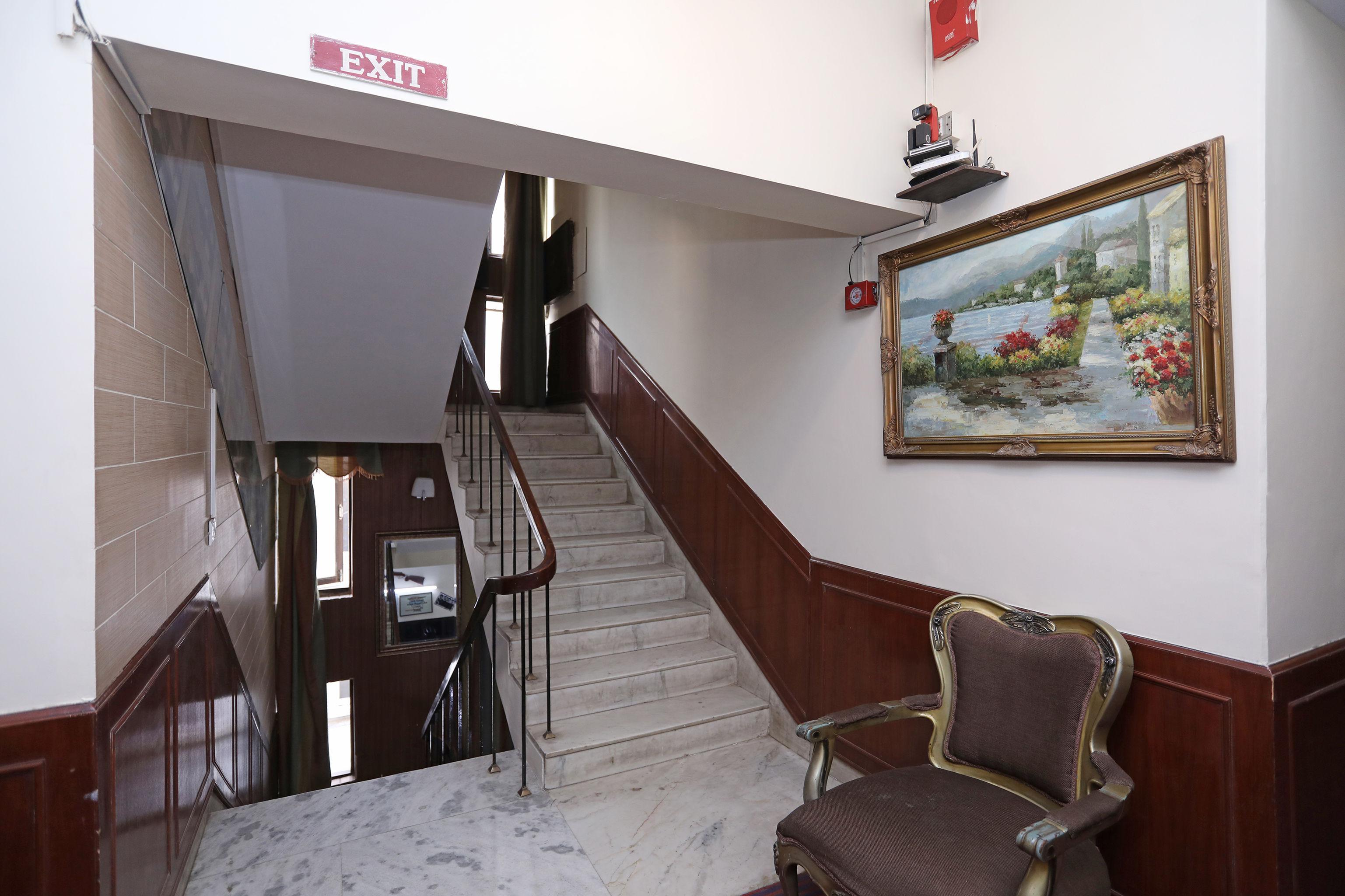 Collection O Hamilton Hotel New Delhi Exterior photo