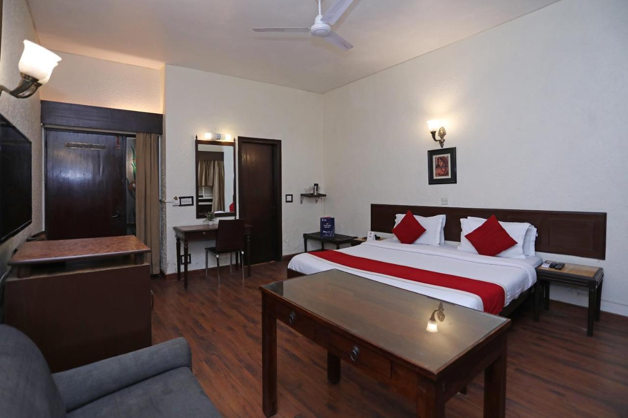 Collection O Hamilton Hotel New Delhi Exterior photo