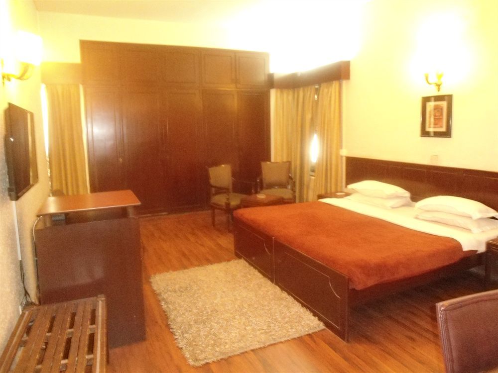 Collection O Hamilton Hotel New Delhi Exterior photo