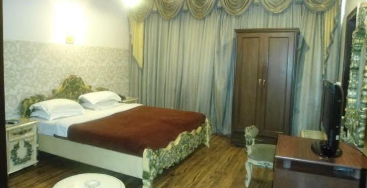Collection O Hamilton Hotel New Delhi Exterior photo